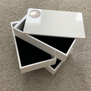 White 3 tier rotating jewelry box/organizer